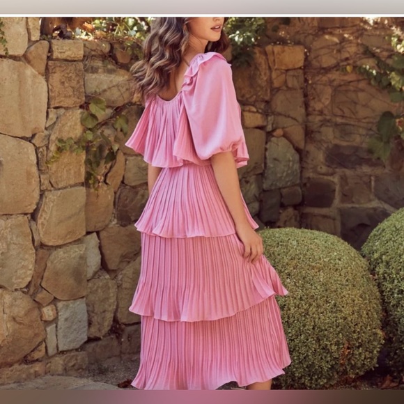HOST PICK Medium Size Dusty Pink Tiered Midi Dress - Picture 3 of 6